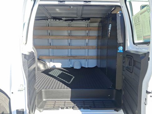 Used 2024 Chevrolet Express 2500 w/ Driver Convenience Package image 10