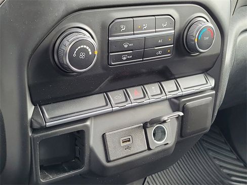 Used 2020 Chevrolet Silverado 1500 Custom w/ Custom Value Package image 24