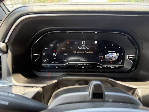 Used 2023 GMC Yukon Denali Ultimate AWD/4WD image 22