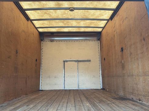 Used 2012 GMC Savana 3500 RWD image 6