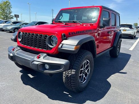 Used 2024 Jeep Wrangler Unlimited Rubicon AWD/4WD image 8