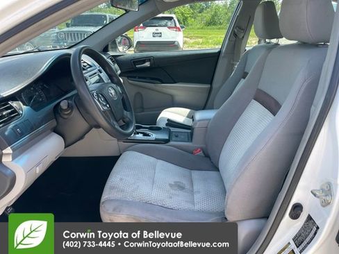 Used 2013 Toyota Camry LE FWD image 17
