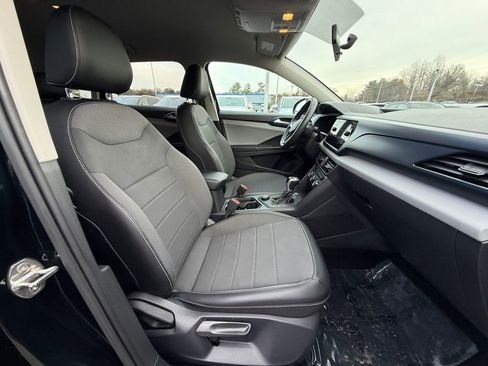 Used 2022 Volkswagen Taos SE image 22