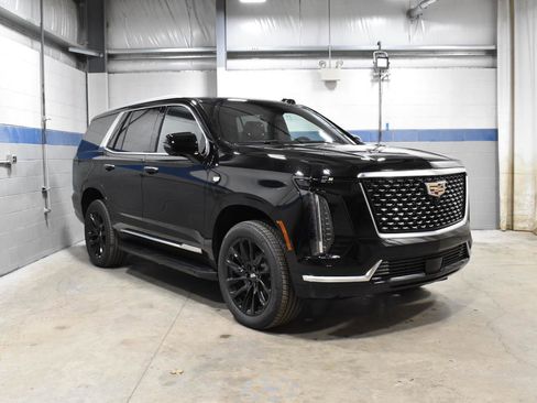 New 2025 Cadillac Escalade Premium Luxury w/ LPO, Floor Liner Package image 19