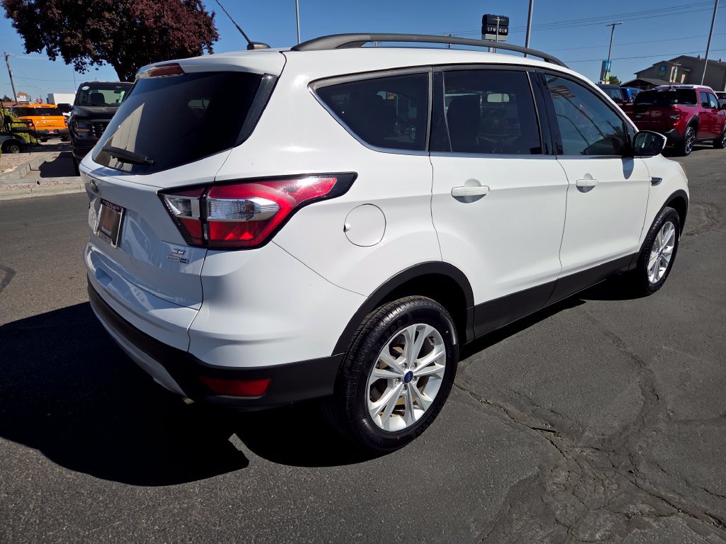Used 2018 Ford Escape SE AWD/4WD image 3