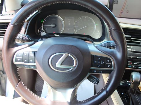 Used 2018 Lexus RX 350 AWD w/ Premium Package image 15