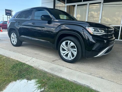 Used 2020 Volkswagen Atlas Cross Sport SEL AWD/4WD image 2