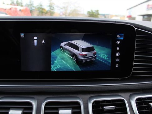 Used 2022 Mercedes-Benz GLS 450 4MATIC image 12