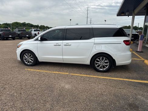 Used 2020 Kia Sedona EX w/ EX Premium Package FWD image 8
