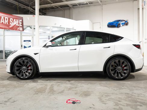 Used 2021 Tesla Model Y Performance AWD/4WD image 4
