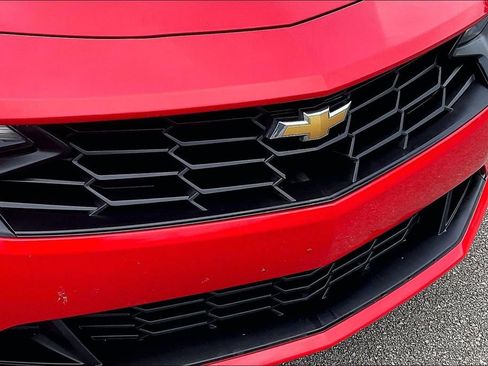 Used 2020 Chevrolet Camaro LT RWD image 28