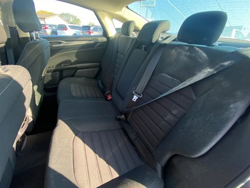 Used 2020 Ford Fusion SE image 20