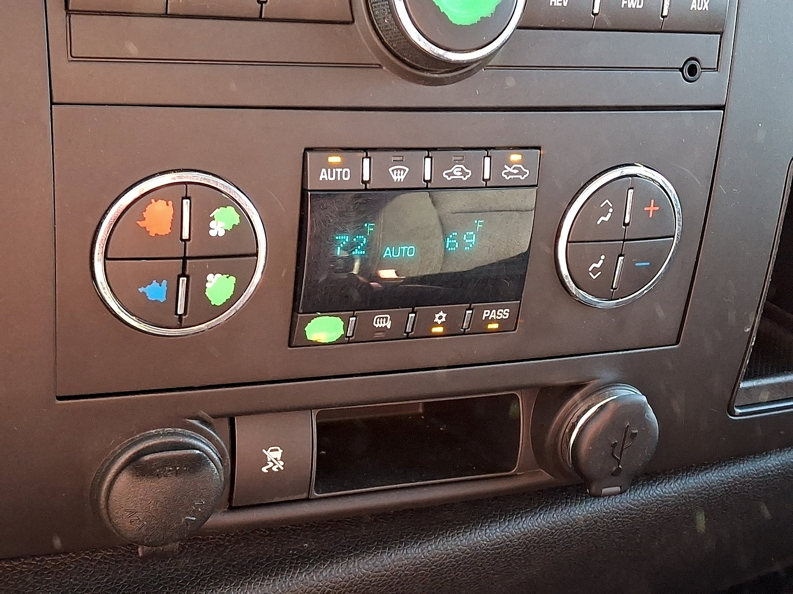 Used 2011 Chevrolet Silverado 1500 LT w/ All-Star Edition RWD image 16
