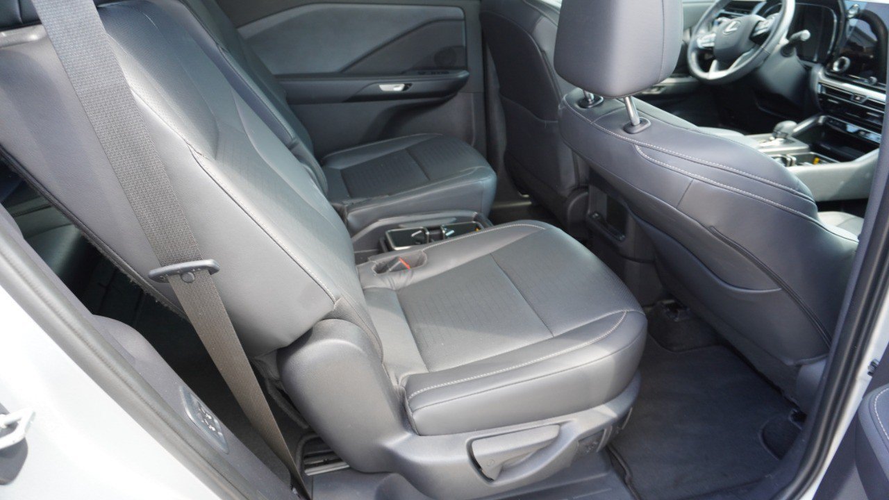 Certified 2025 Lexus TX 350 FWD w/ Technology Package image 12