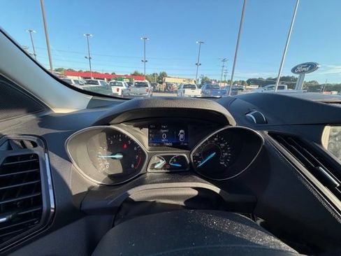 Used 2017 Ford Escape Titanium AWD/4WD image 12