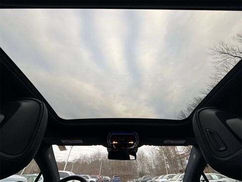 Used 2023 Mercedes-Benz EQS 450+ 4MATIC Sedan image 16