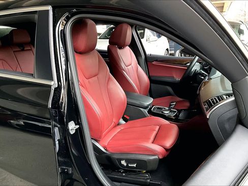 Used 2023 BMW X4 xDrive30i w/ Premium Package image 8