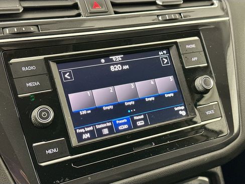 Used 2021 Volkswagen Tiguan S image 13