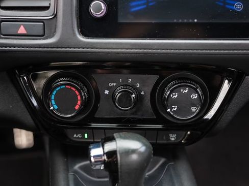 Used 2020 Honda HR-V Sport image 36