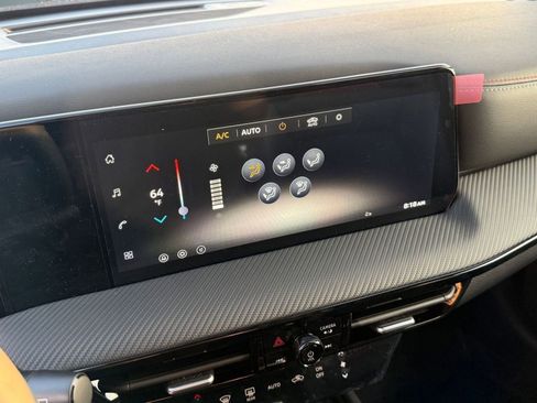 New 2026 Nissan Kicks SR image 26