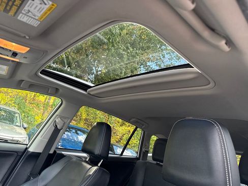 Used 2017 Toyota RAV4 Limited image 13