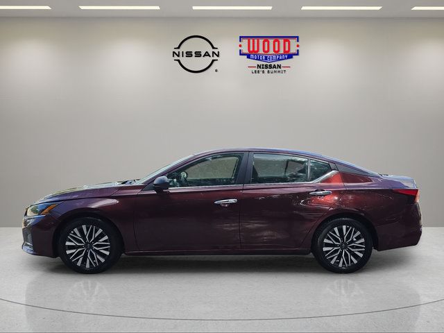 Used 2025 Nissan Altima 2.5 SV FWD image 5