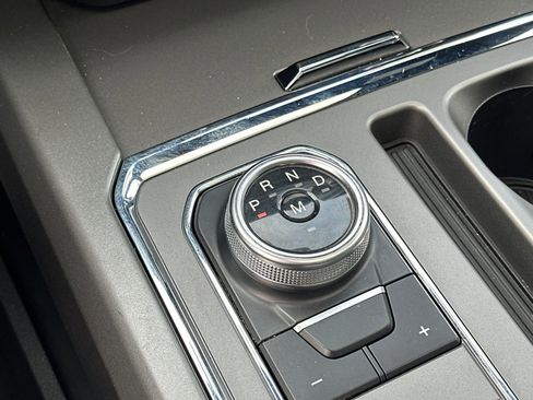 Used 2021 Ford Expedition XLT AWD/4WD image 22