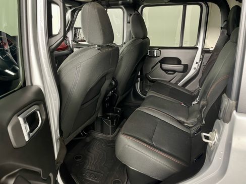 Certified 2023 Jeep Gladiator Rubicon w/ Cold Weather Group image 13