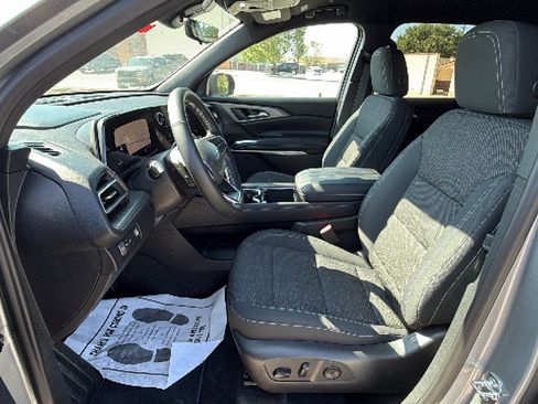 New 2026 Chevrolet Traverse LT w/ Midnight/Sport Edition FWD image 10