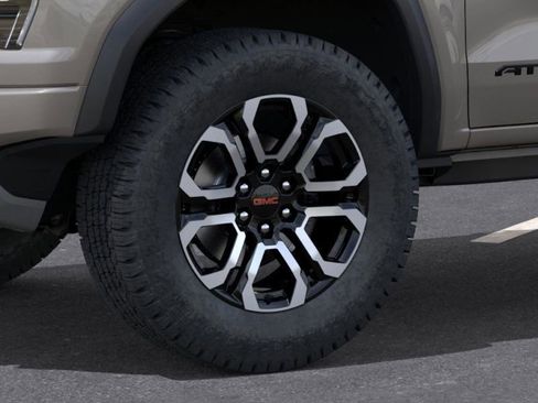 New 2026 GMC Canyon AT4 w/ Technology Plus Package image 9
