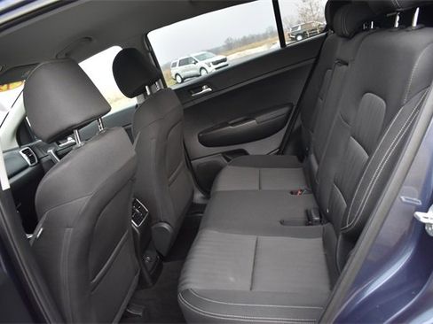 Used 2019 Kia Sportage LX image 17