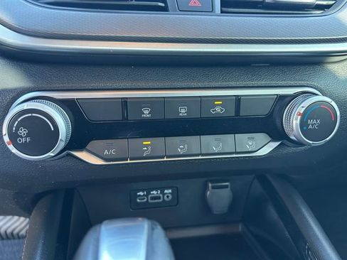 Used 2024 Nissan Altima 2.5 SR image 25