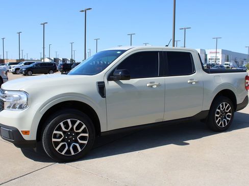 Used 2024 Ford Maverick Lariat image 17