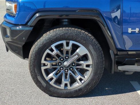 Used 2024 GMC Hummer EV 3X image 11