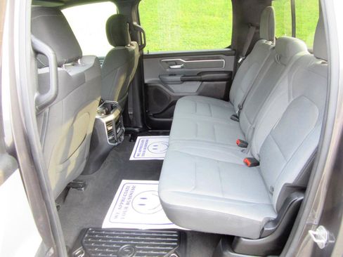 Used 2021 RAM 1500 Big Horn AWD/4WD image 10