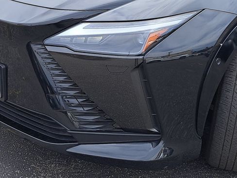 Used 2023 Lexus RZ 450e Premium w/ Technology Package AWD/4WD image 33
