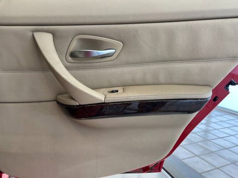 Used 2006 BMW 325i Sedan image 30