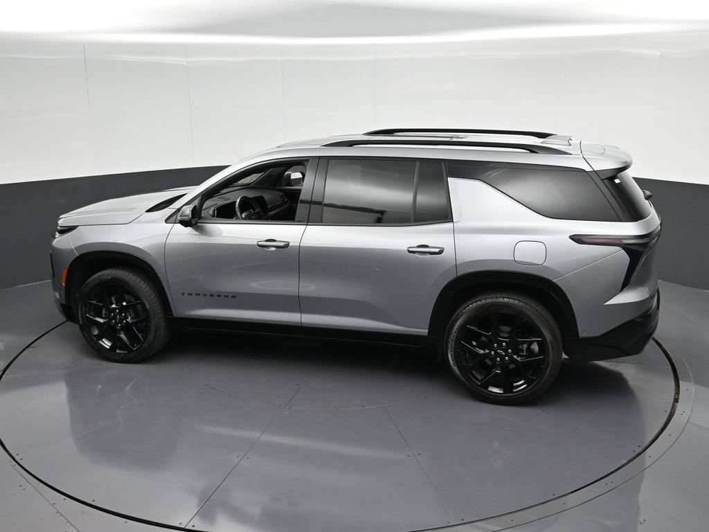 Used 2024 Chevrolet Traverse RS FWD image 26