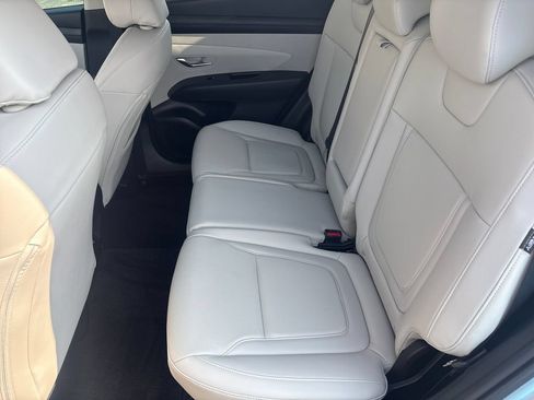 Used 2025 Hyundai Tucson SEL FWD image 14