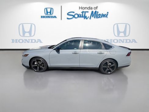 Used 2024 Honda Accord Sport image 4