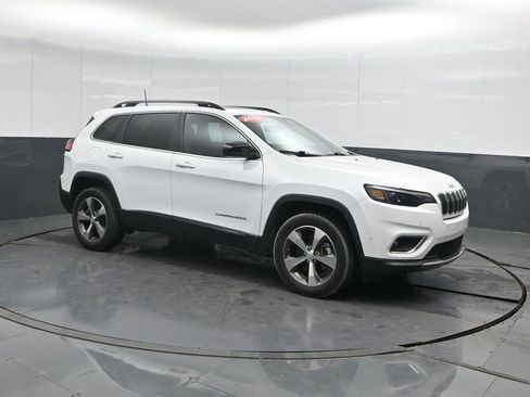 Used 2022 Jeep Cherokee Limited image 4