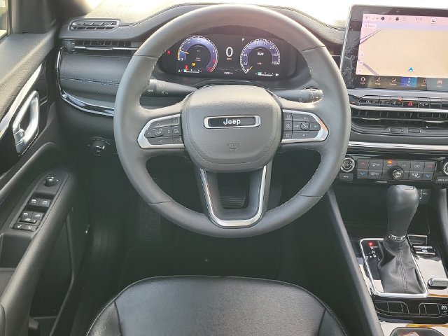 Certified 2025 Jeep Compass Limited w/ High Altitude Package AWD/4WD image 38