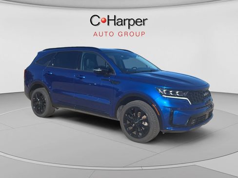 Certified 2022 Kia Sorento SX AWD/4WD image 1