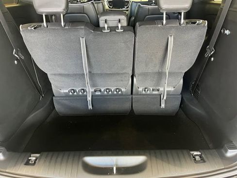 New 2026 Chrysler Pacifica Limited image 22