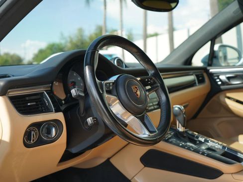 Used 2018 Porsche Macan S AWD/4WD image 13