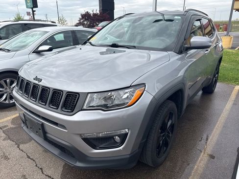 Used 2020 Jeep Compass Latitude AWD/4WD image 6