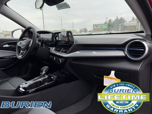 New 2026 Chevrolet Trax LT w/ Driver Confidence Package image 18