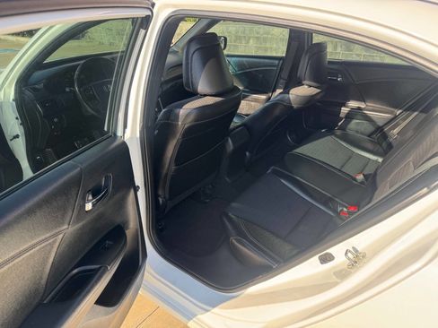 Used 2016 Honda Accord Sport image 9