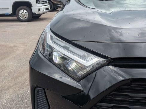 Used 2024 Toyota RAV4 XLE FWD image 9