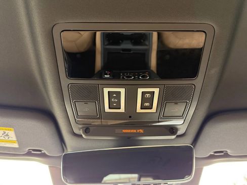 New 2026 Land Rover Defender 130 X-Dynamic SE AWD/4WD image 30